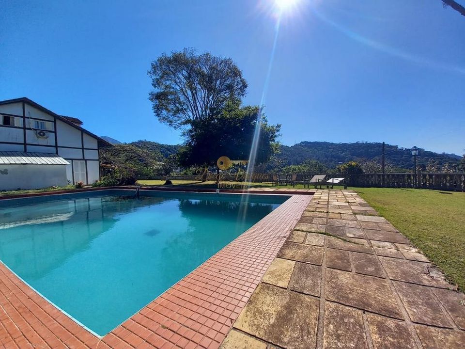 Casa à venda em Golfe, Teresópolis - RJ